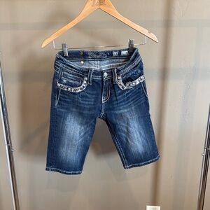 Miss Me Kids Bermuda shorts. Size 14. No flaws, barely worn.